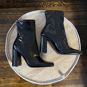 Steve Madden Black Patent Faux-Leather Ankle Boots, Size 9